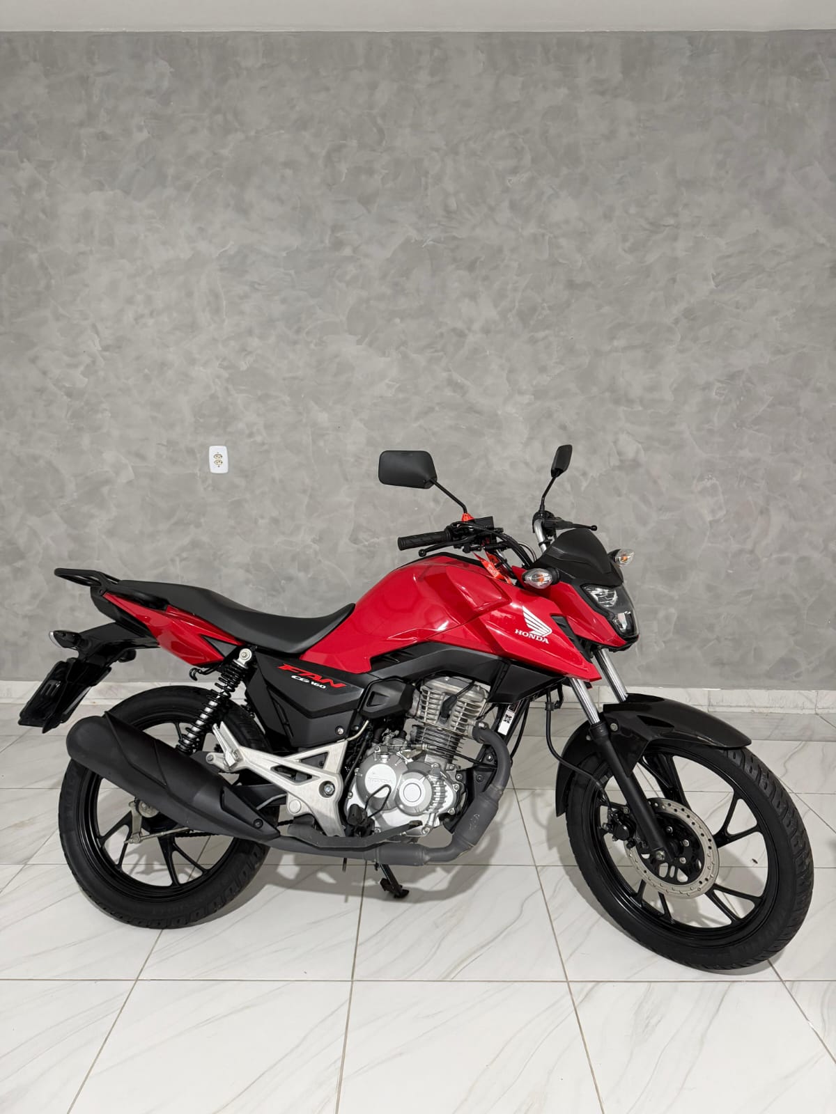 Honda Fan 160 2025 Vermelha